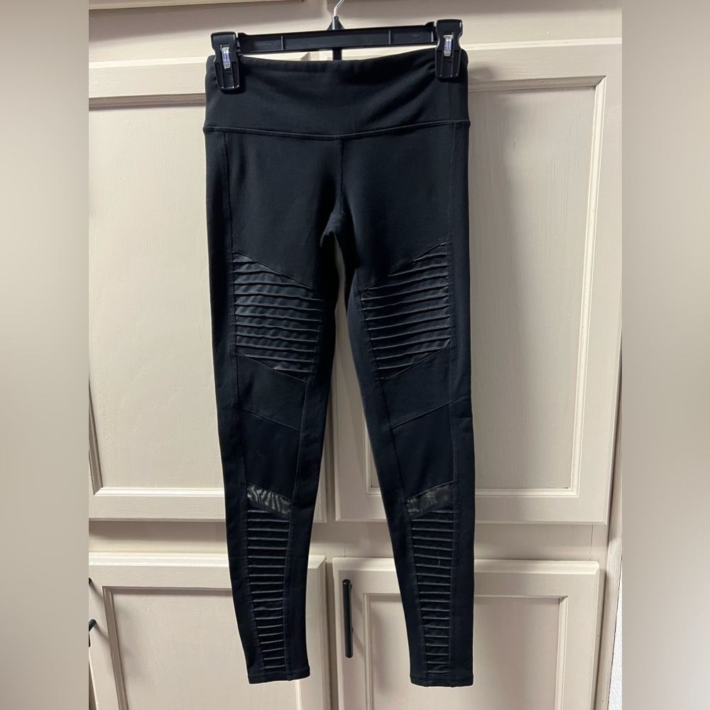 Alo Moto Styled Legging